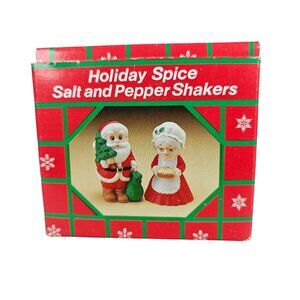 Vintage Russ Berrie Holiday Spice Santa & Mrs. Claus Salt & Pepper Shakers Set